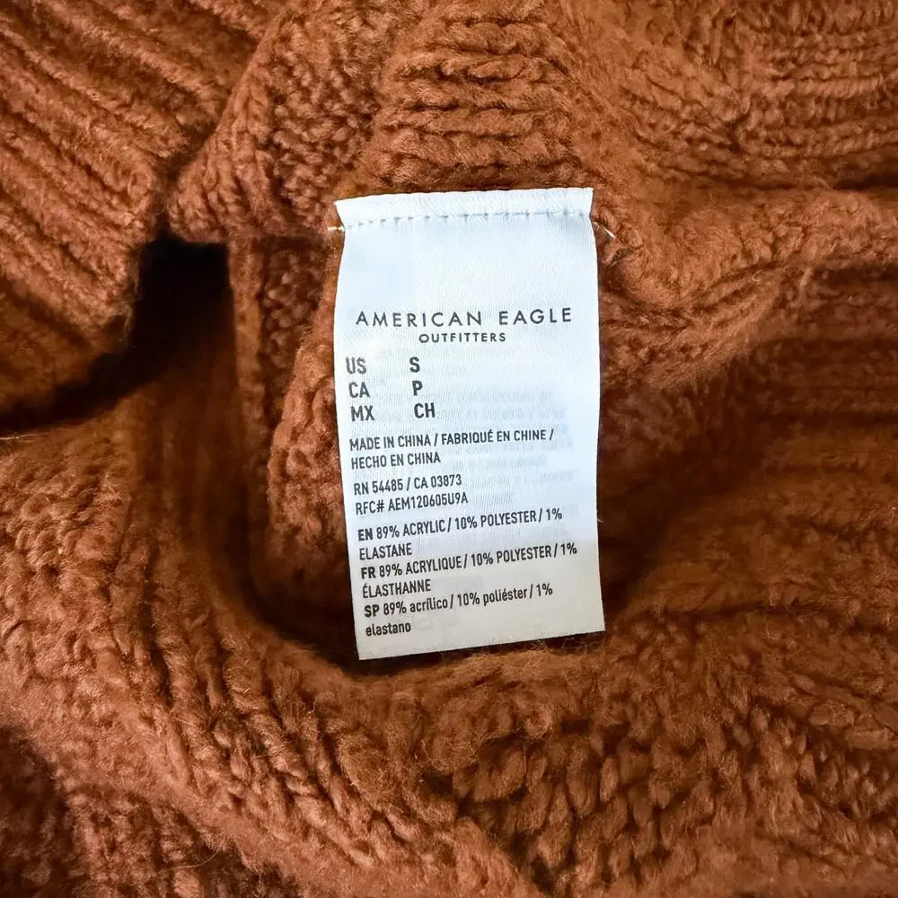 NWT American Eagle Cable Knit Sweater Hoodie Brown Chunky Women’s Size Small